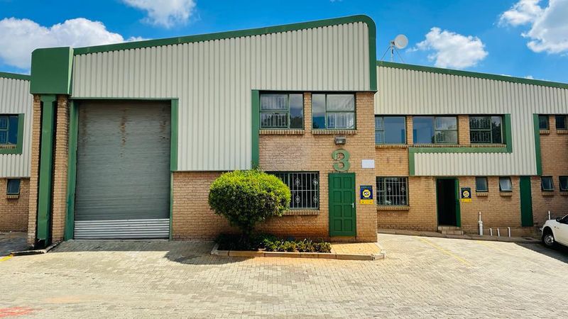 Spacious industrial unit for rent in Robertville