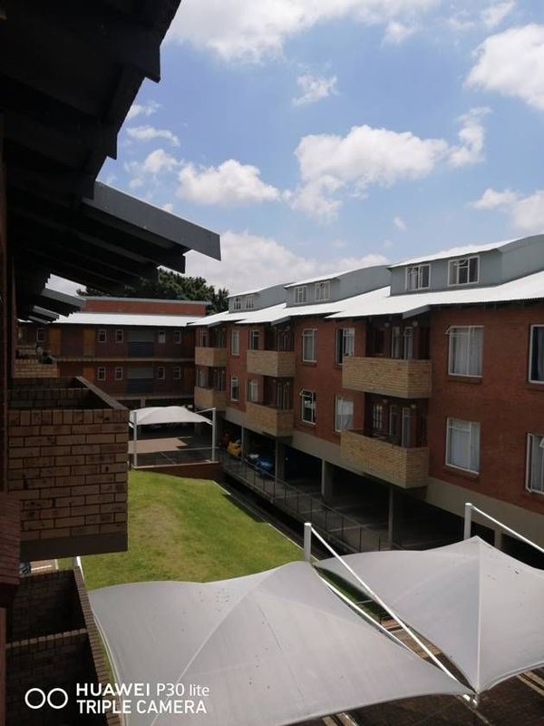 1 BEDROOM LOFT FOR SALE IN PRIME LOCATION- AUCKLAND PARK