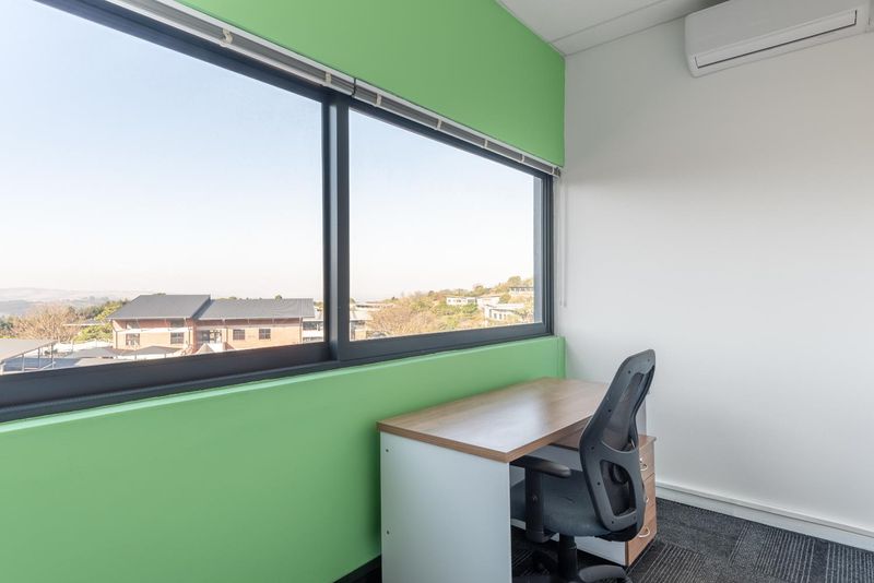 Fully serviced private office space for you and your team in Regus Victoria Country Club