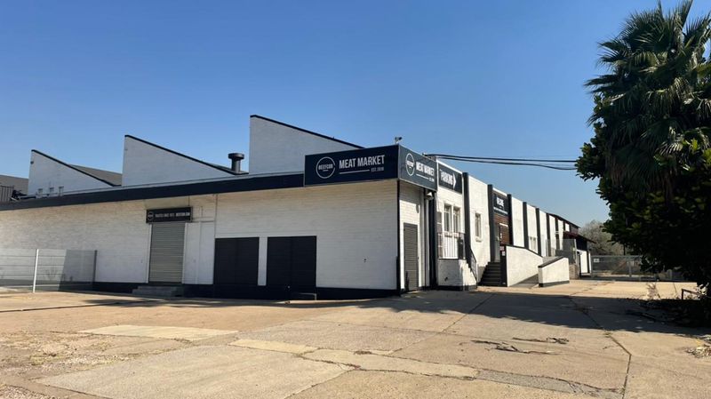 4,858SQM WAREHOUSE WITH LARGE COLD STORAGE COMPONENT FOR SALE IN PRETORIA INDUSTRIAL