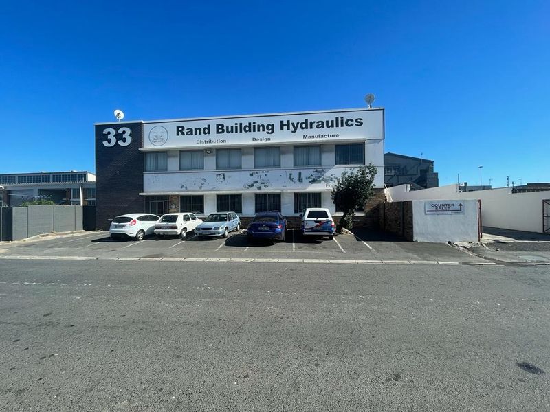 PAARDEN EILAND | WAREHOUSE WITH NEAT OFFICES TO RENT ON AUCKLAND STREET, MILNERTON