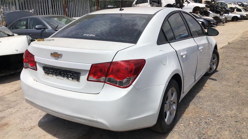 CHEVROLET CRUZE 1.6 FOR STRIPPING