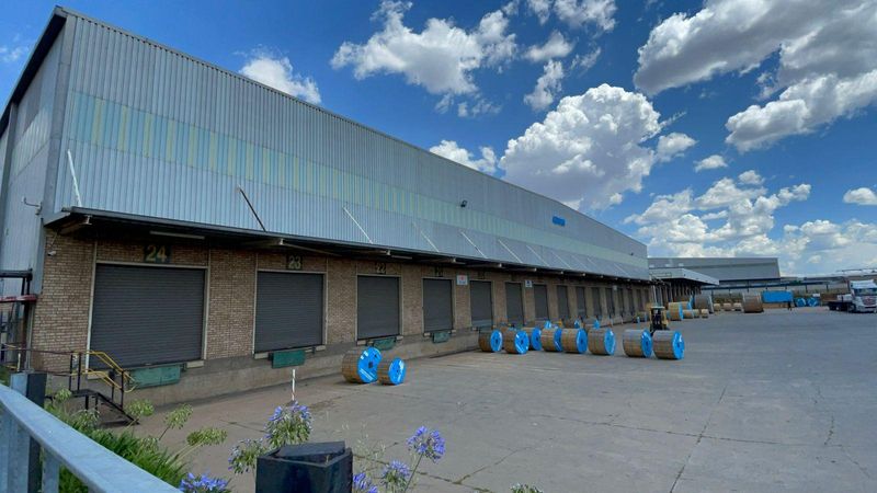 Very large heavy industrial / logistics facility for rent in Elasndsfontein