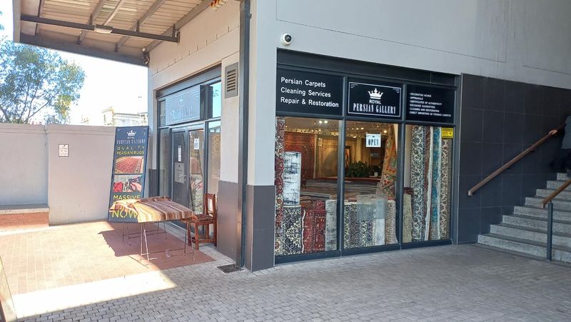 89m2 Retail space to rent in Village square Durbanville