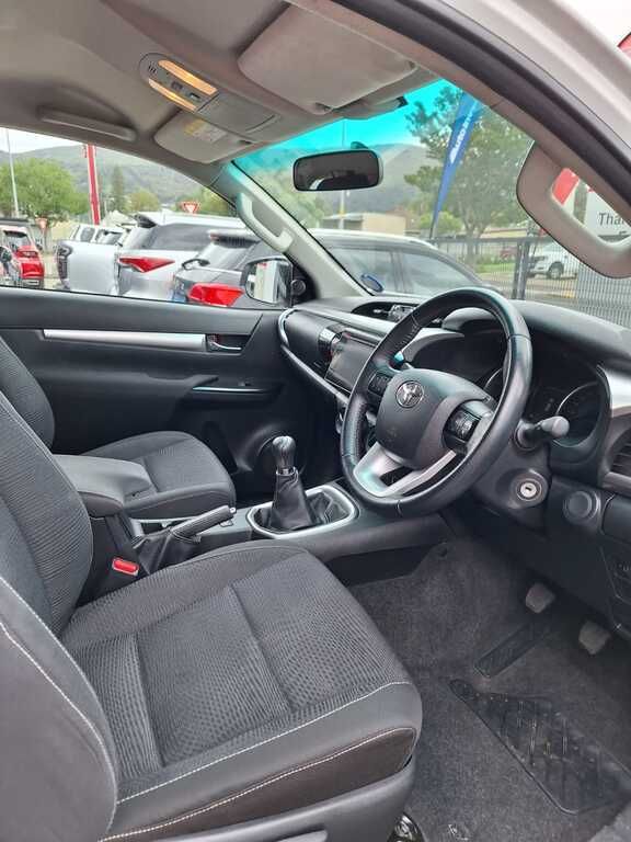 2017 TOYOTA HILUX 2.8 GD-6 RAIDER 4X4 P/U E/CAB
