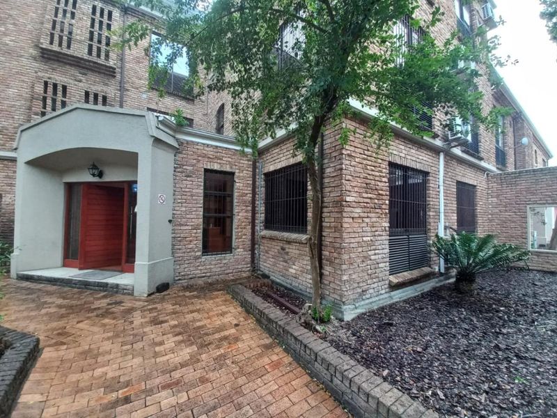 364m² OFFICE TO LET in Bellville