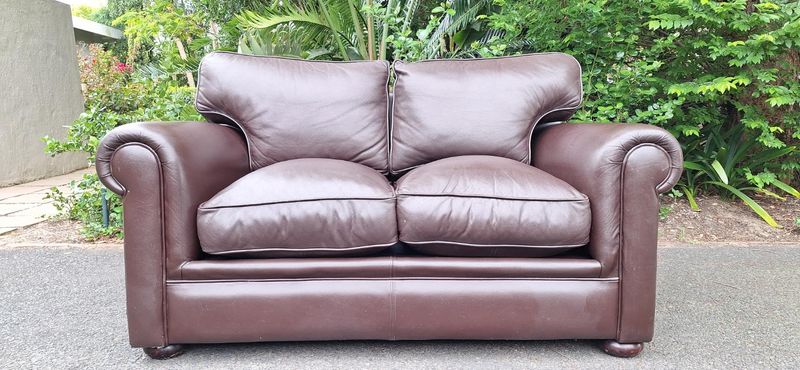 156cm Petite Jan Ellis Leather Couch in Genuine Leather All Round