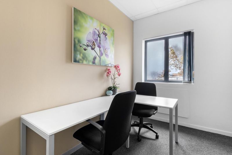 Private office space for 5 persons in Regus West Rand, Clearwater