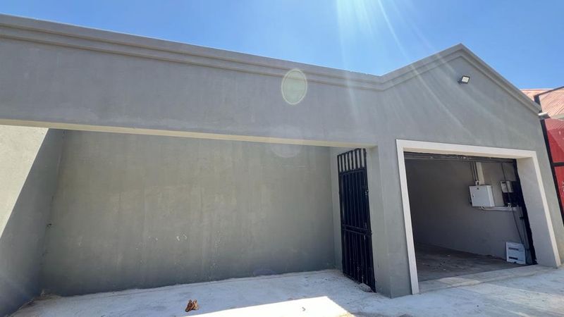 Selby | Retail shop to let in JHB