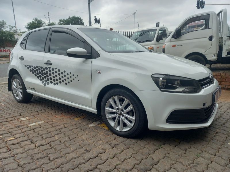 White Volkswagen Polo Vivo Hatch 1.4 Trendline with 75000km available now!