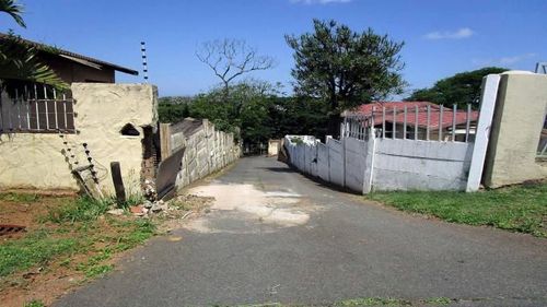 4 Bedroom with 2 Bathroom House For Sale Kwa-Zulu Natal