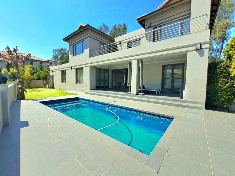 REDEFINING LUXURY LIVING