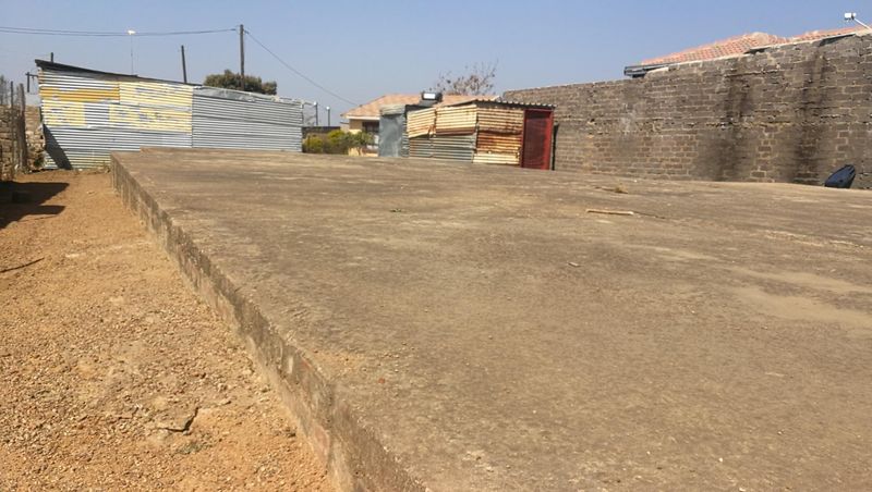 Kanana Extension 2 Stand for sale for R175 000 negotiable with foundation already filled
