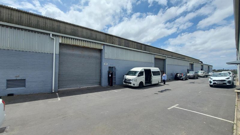 619sqm Industrial Warehouse To Let in Athlone Industria