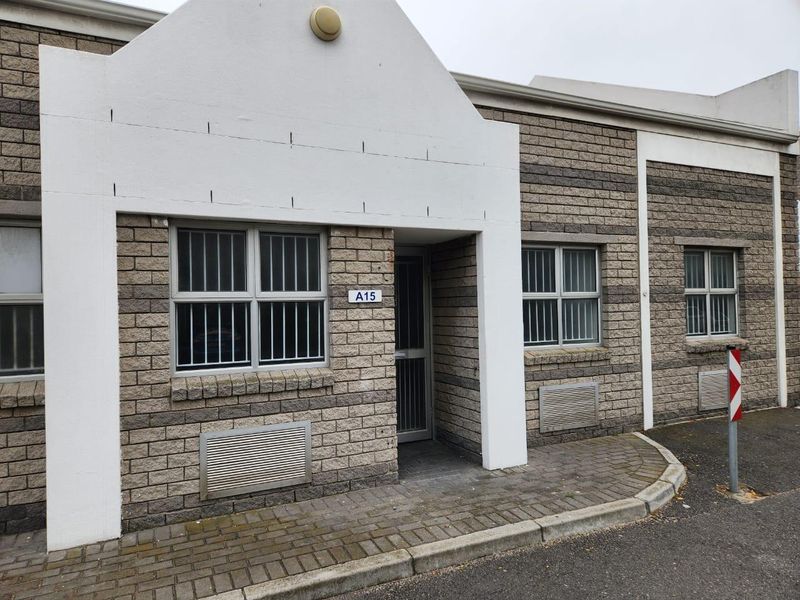 200SQM WAREHOUSE AVAILABLE IN MILNERTON BUSINESS PARK ON KOEBERG ROAD, MONTAGUE GARDENS