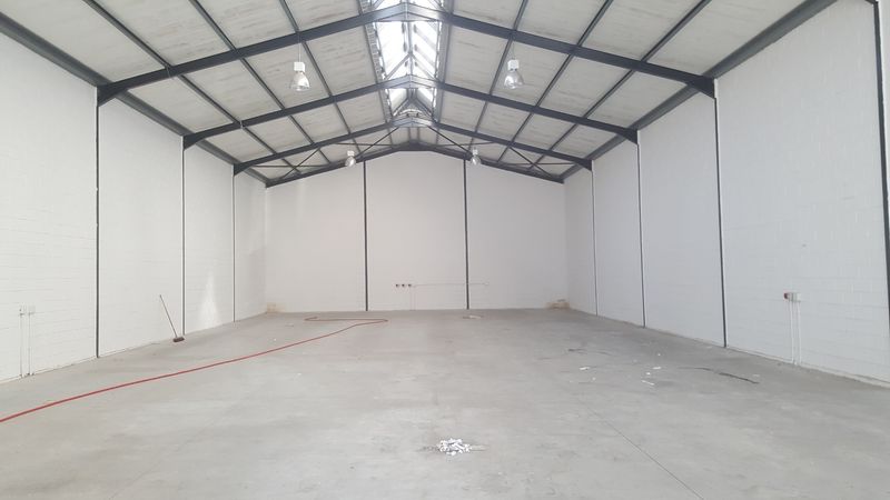 Warehouse with Truck access and enclosed parking on Killarney Avenue.