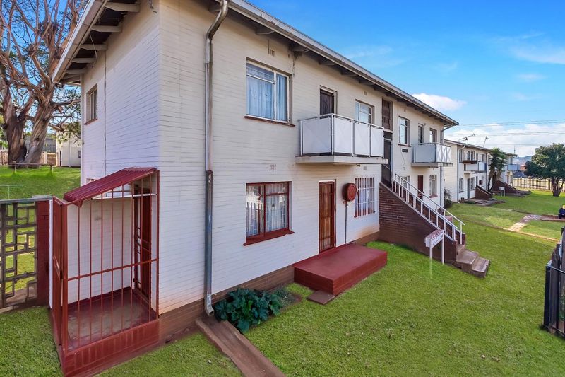 1 Bedroom for sale in Bosmont - CASH ONLY