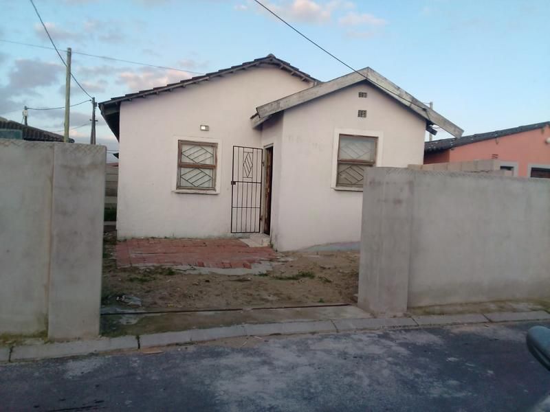 2 Bedroom House For Sale in Town Two , Khayelitsha