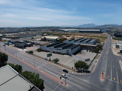 Prime warehouse with massive yard to rent in Stikland industrial