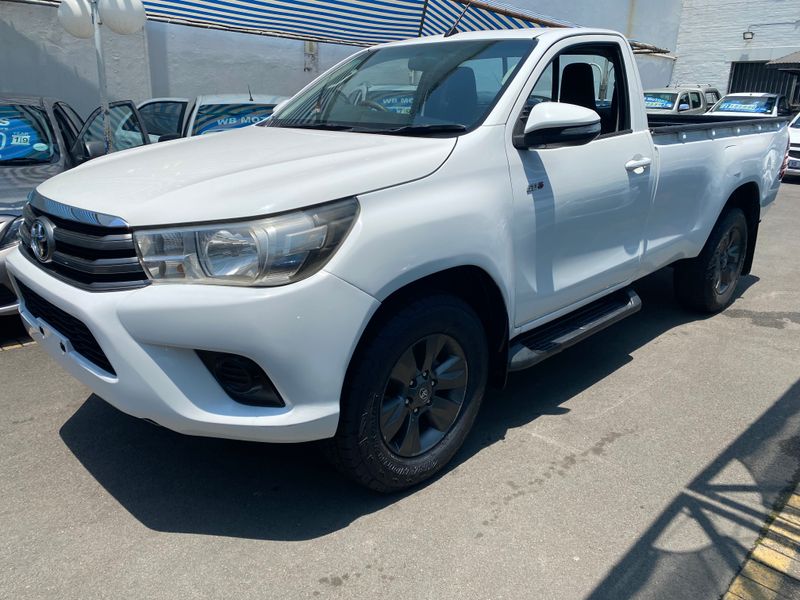 2017 TOYOTA HILUX 2.4 GD SRX  WITH  SINGLE CAB FINANCE CAN BE ARRANGE WHATSAPP- MOHAMMED (ZERO)72392