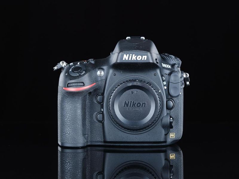 **CLEARANCE SALE** As New 36MP Nikon D800E Full-Frame Professional DSLR Body