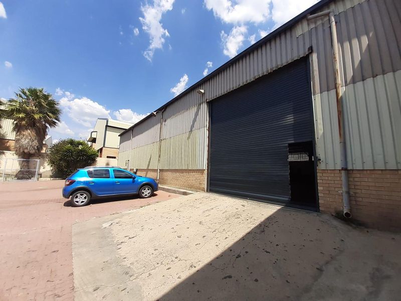 950SQM WAREHOUSE TO LET IN EASTLEIGH