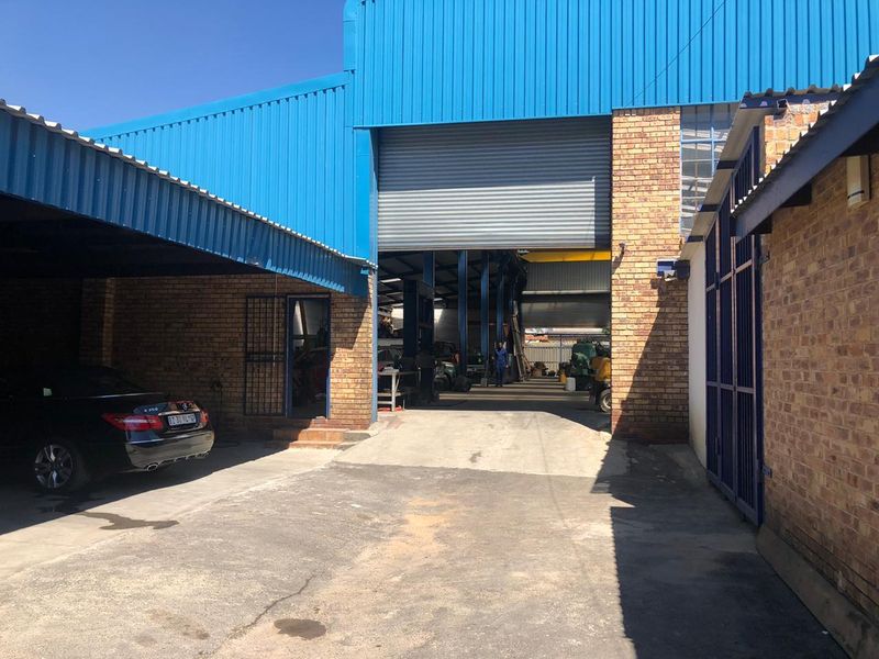 Free standing building available to let or for purchase in Germiston