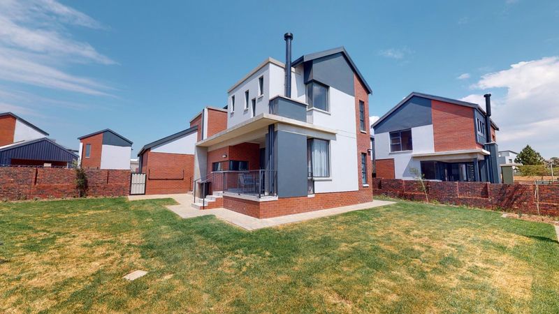 House in Olivedale For Sale