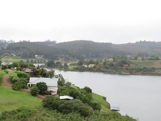 PRIME WATERFRONT VACANT STAND - EBENEZER DAM