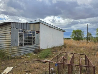 1.98 ha Smallholding for Sale – Prime Location Near Town &amp; N8