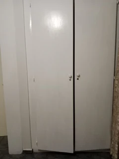 Secure 2-bedroom And 2-bathroom  upstairs Townhouse In Weltevreden Park