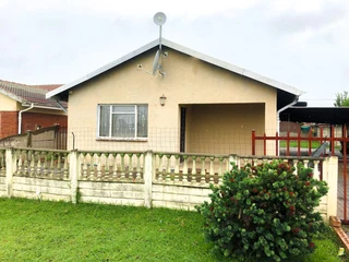 Stunning Three-Bedroom Home in the Perfect Location