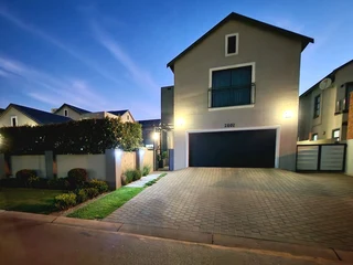 Secure 3-bedroom House To Rent In Golden Fields Estate