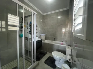 3 bedroom apartment in sahiti gardens for sale