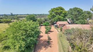 LUCRATIVE HOLDING NESTLED IN THE FERTILE LUSTHOF VALLEY WITH ESTABLISHED RENTAL INCOME