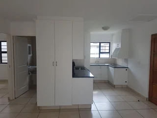 Neat two-bedroom townhouse to rent in Tyson Place, Gonubie