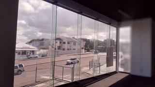 showroom / retail /call center - To let