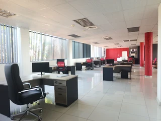 Office Space To Let in La Lucia
