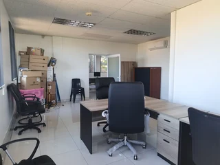 Office Space To Let in La Lucia
