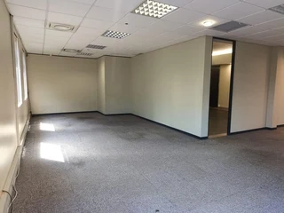 Prime Office Unit To Let In La Lucia