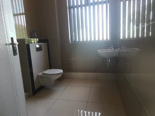 Office Space To Let in La Lucia