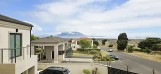 A Symphony of Luxury on Baronetcy Boulevard