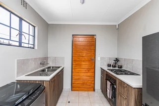 House in Silver Lakes For Sale