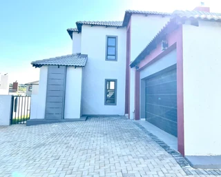 4-Bedroom Duet House for Sale in Zambezi Manor Lifestyle Estate