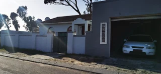 House For Sale in Colorado Park, Mitchells Plain