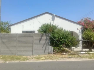 House For Sale in Belgravia, Cape Town