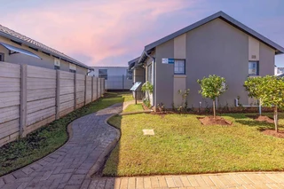 House in South Hills For Sale