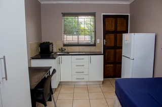 Secure Cottage In Westdene
