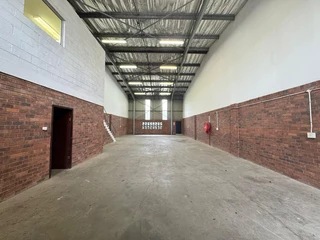 Secure Quality  Industrial Unit to Let in Inanda Business Park