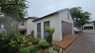 Exquisite and modern Full title Double Storey House in Montana park for sale